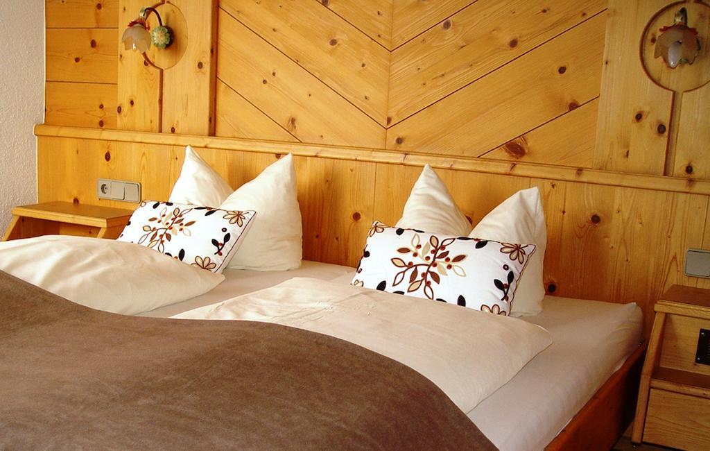 Hotel Garni Apart Elfriede Fiss Quarto foto