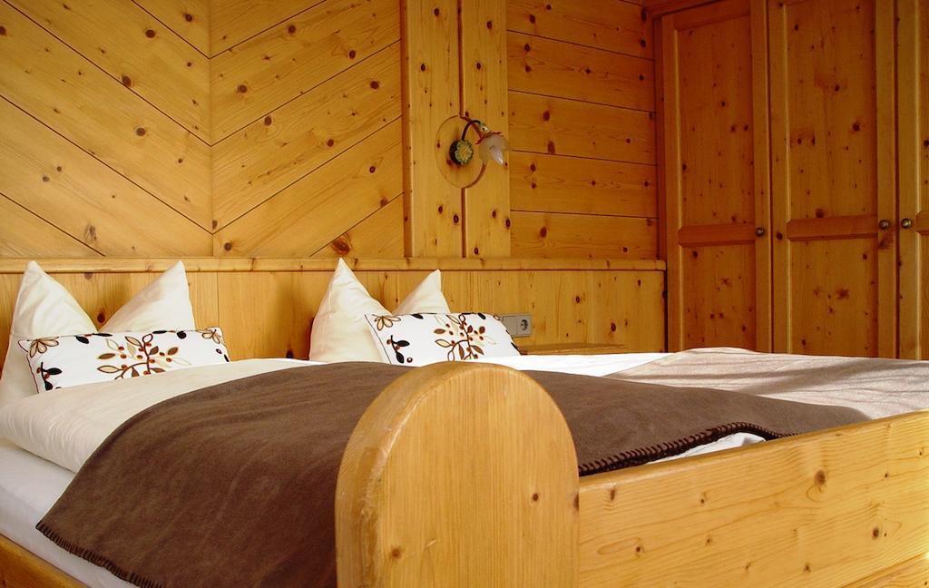Hotel Garni Apart Elfriede Fiss Quarto foto
